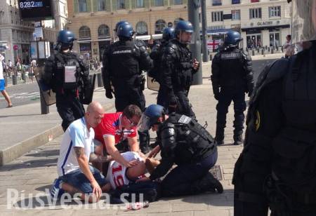Побоище в Марселе: в поножовщине с русскими и французами пострадали десятки английских фанатов (+ФОТО, ВИДЕО18+)