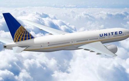  : United Airlines  $750 -   