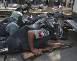 Мятеж пограничников в Бангладеш распространился за пределы столицы
