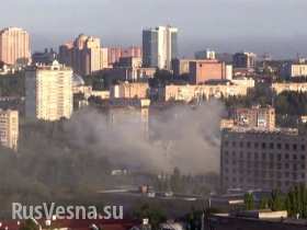 На фоне боев за аэропорты продолжаются обстрелы Луганска и Донецка (видео)