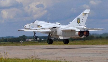 СБУ обвиняет украинского пилота в подготовке угона в Россию самолёта СУ-24М