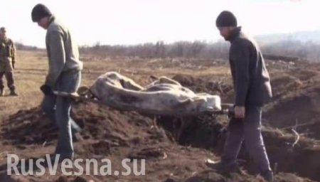 Масштабная операция в Дебальцево: ополченцы и волонтеры ищут извлекают тела украинских солдат (ВИДЕО)