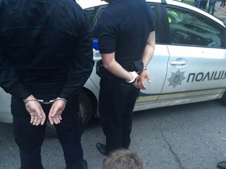В Одессе со стрельбой задержали на взятке двух патрульных (ФОТО, ВИДЕО)