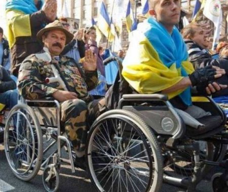 Вас убьют, но зато за свет можете пока не платить: Кабмин разрешил военчастям ВСУ на боевом дежурстве отсрочить оплату за услуги ЖКХ