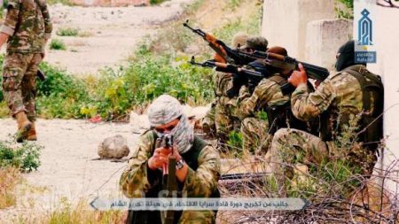 Chechen militants teach Al-Qaeda inIdlib how to fight Russian army (PHOTOS)