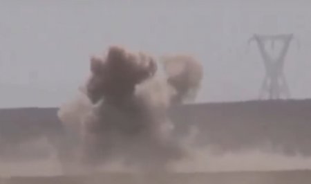 Bravo, Oleg!  Russian tank officer destroyed ISIS suicide vehicle in a battle near Palmyra (VIDEO 18+)