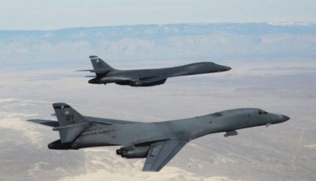 «Прямой ответ» США: американские бомбардировщики B-1 пролетели над Кореей