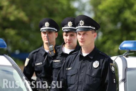 Украинская полиция уступила дорогу водителю, выехавшему на встречную полосу (ВИДЕО)