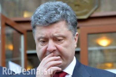 Порошенко позорно убежал от украинских журналистов (ВИДЕО)