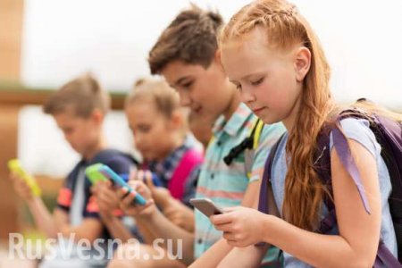 «Юные геббельсы»: На Украине решили ввести зомбирующий школьный предмет