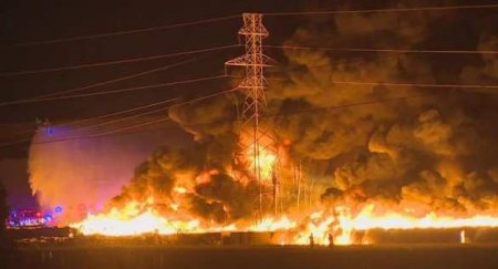 Огненный апокалипсис в США: полыхает одно из крупнейших химпроизводств в мире (ФОТО, ВИДЕО)