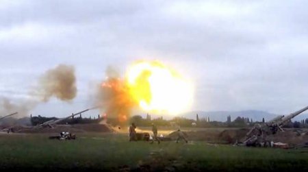 Жестокие кадры: массовое уничтожение солдат и военной техники в Карабахе (В ...
