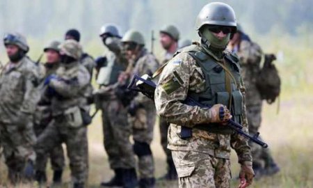 «На месте будем убивать»: украинские военные идут маршем «освобождать Крым  ...