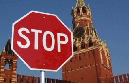    :   Ѡ   