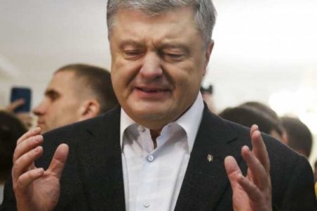 «Послал своих вуайеристов»: Зеленского обвинили в слежке за Порошенко