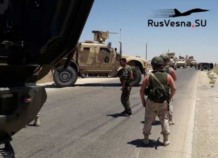 СРОЧНО: Российские военные блокировали колонну армии США (ВИДЕО)
