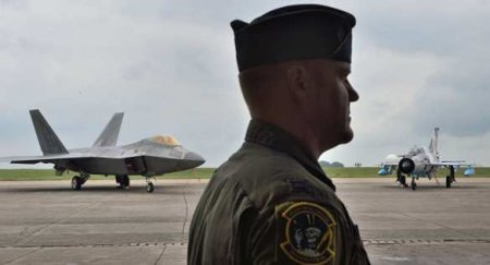 Министр обороны объяснил кражу дизеля с американской военной базы «румынской культурой»