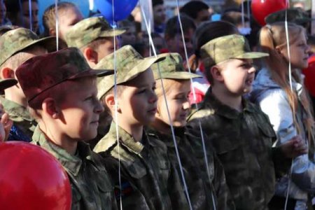 В украинских школах введут обязательный предмет «Защита Украины»