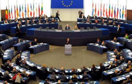 Европарламент ввёл санкции против экс-канцлера ФРГ